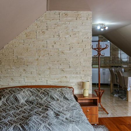 Gardi Apartman Szekszárd Buitenkant foto