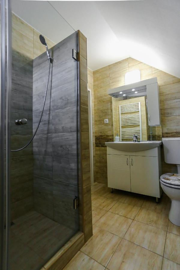 Gardi Apartman Szekszárd Buitenkant foto