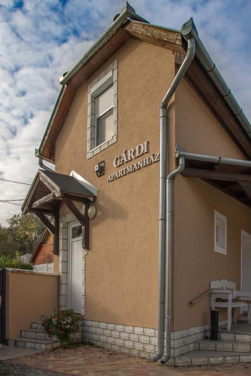 Gardi Apartman Szekszárd Buitenkant foto
