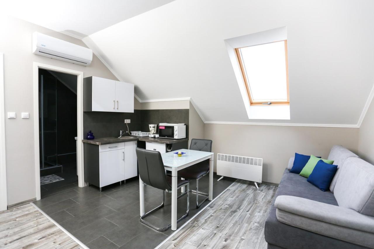 Gardi Apartman Szekszárd Buitenkant foto